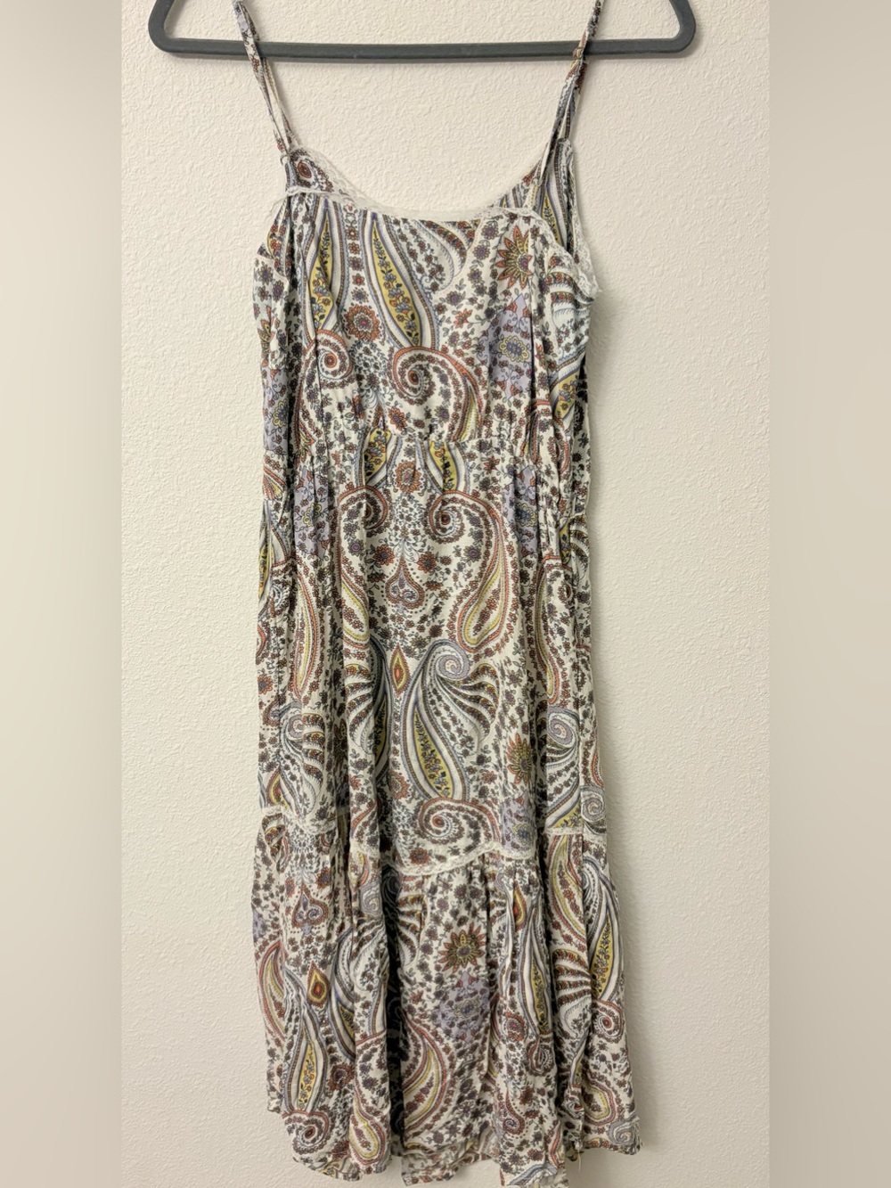 O'Neill Paisley Tiered Maxi Dress in Brown and Cream - Picture 4 of 6